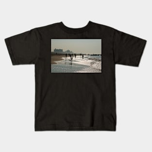 Morning At the Shore. Peaceful color photograph. Kids T-Shirt